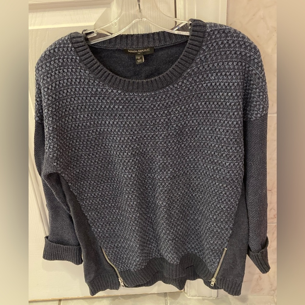 Banana Republic crewneck sweater
